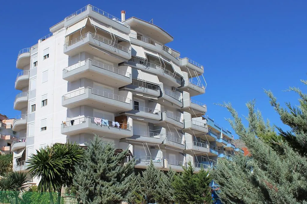 Seaside Apartment Саранда