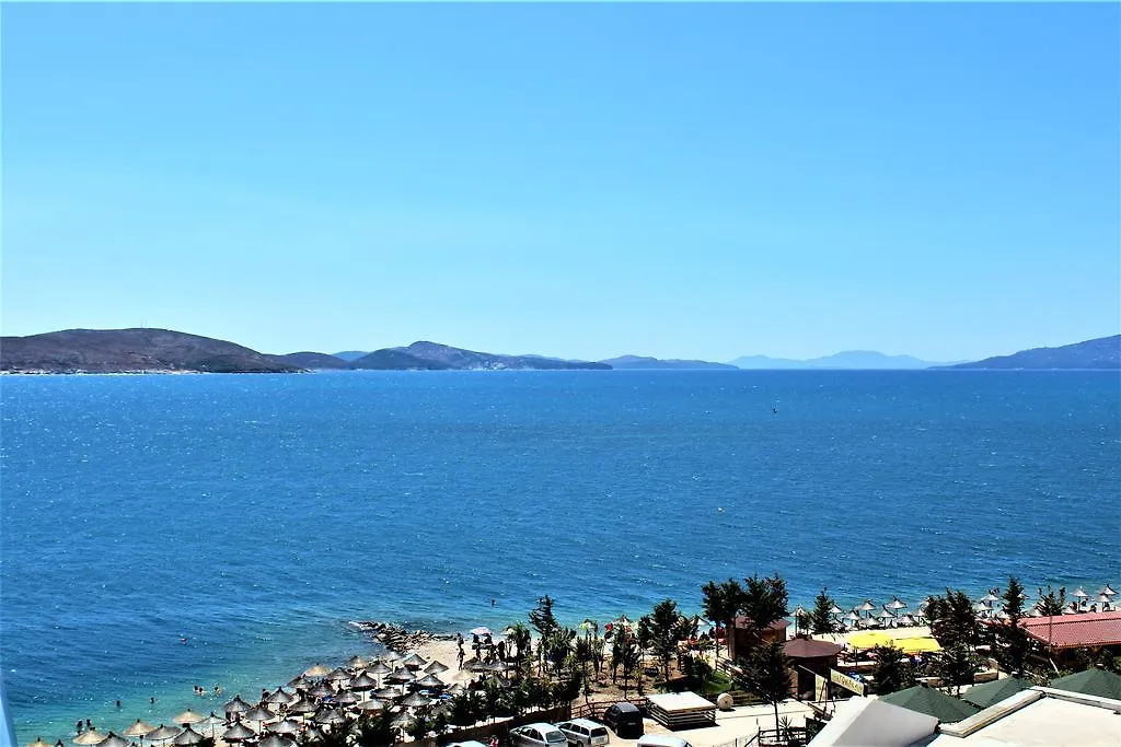 Seaside Apartment Саранда