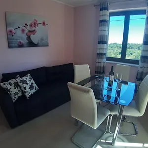 https://apartman-bukaleta.primorje-gorskikotar.com